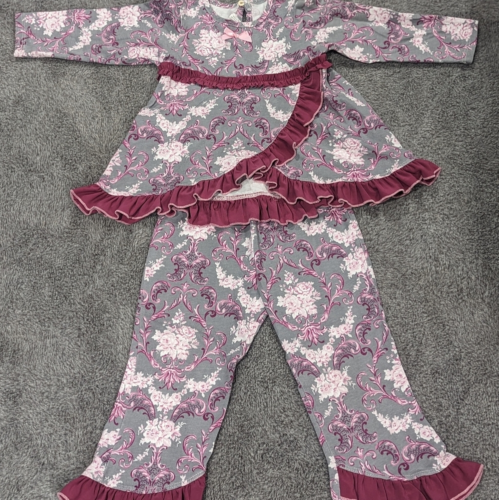 Tralala Two-Piece outfit